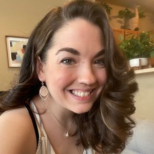 Meet your Posher, Courtney